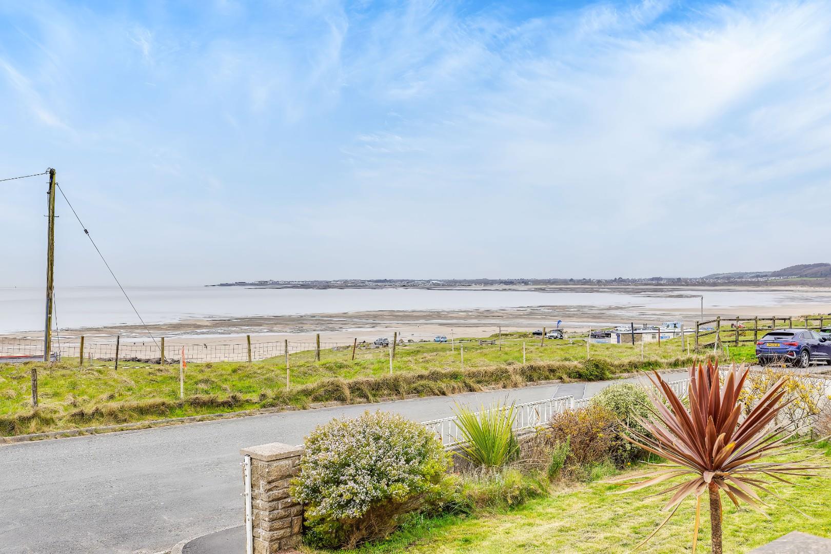 Seaview Drive, Ogmore-By-Sea, Vale of Glamorgan, CF32 0PB
